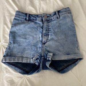 Size 4 light wash shorts